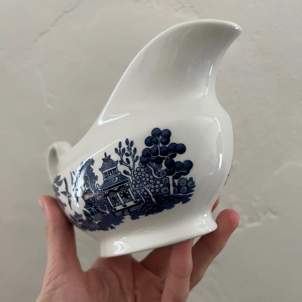 NWT Blue Willow Churchill ceramic Gravy Pitcher